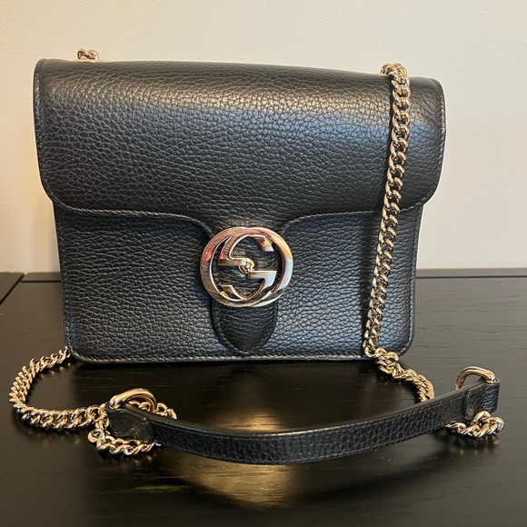 Gucci Interlocking Chain Crossbody Bag - Picture 2 of 5